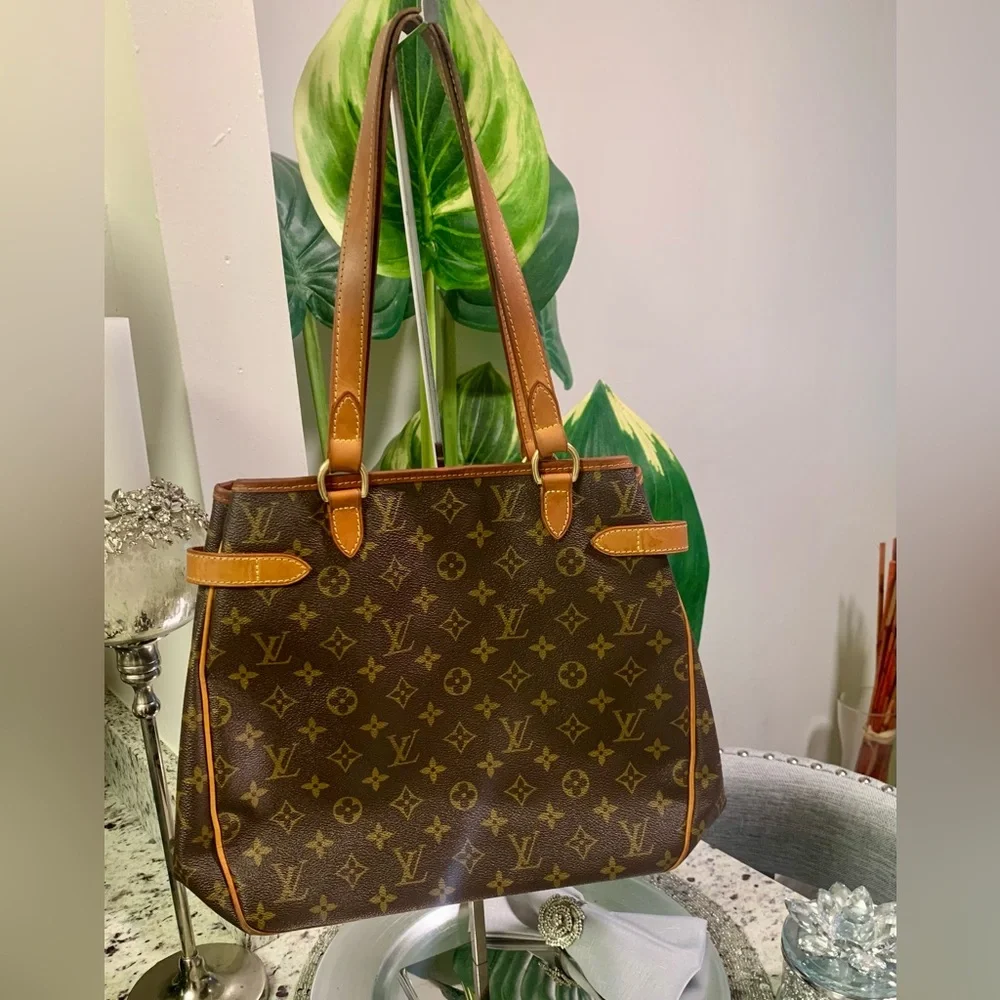 Louis Vuitton Batignolles Vertical Monogram Canvas Shoulder Tote